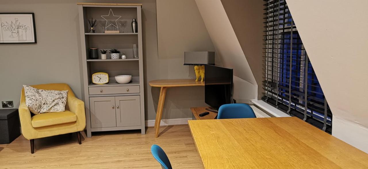 17 South Street Flat Apartment *